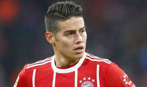 ATP总决赛第5日综述：阿卡3连胜锁定年终第一，德米纳尔赢球晋级