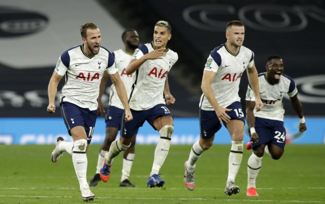 一场120-119让湖人逃过一劫！重回西部第四，詹姆斯绝杀救赎